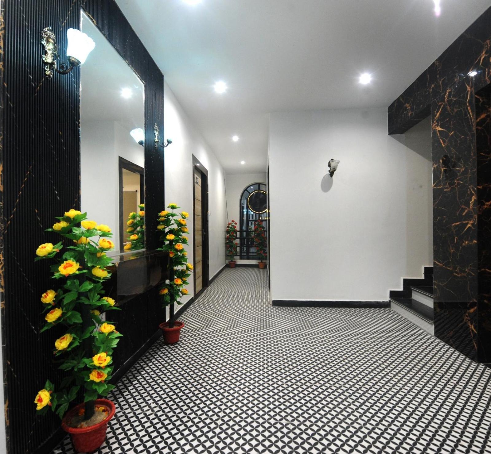 Golden Inn Prayagraj Exterior foto