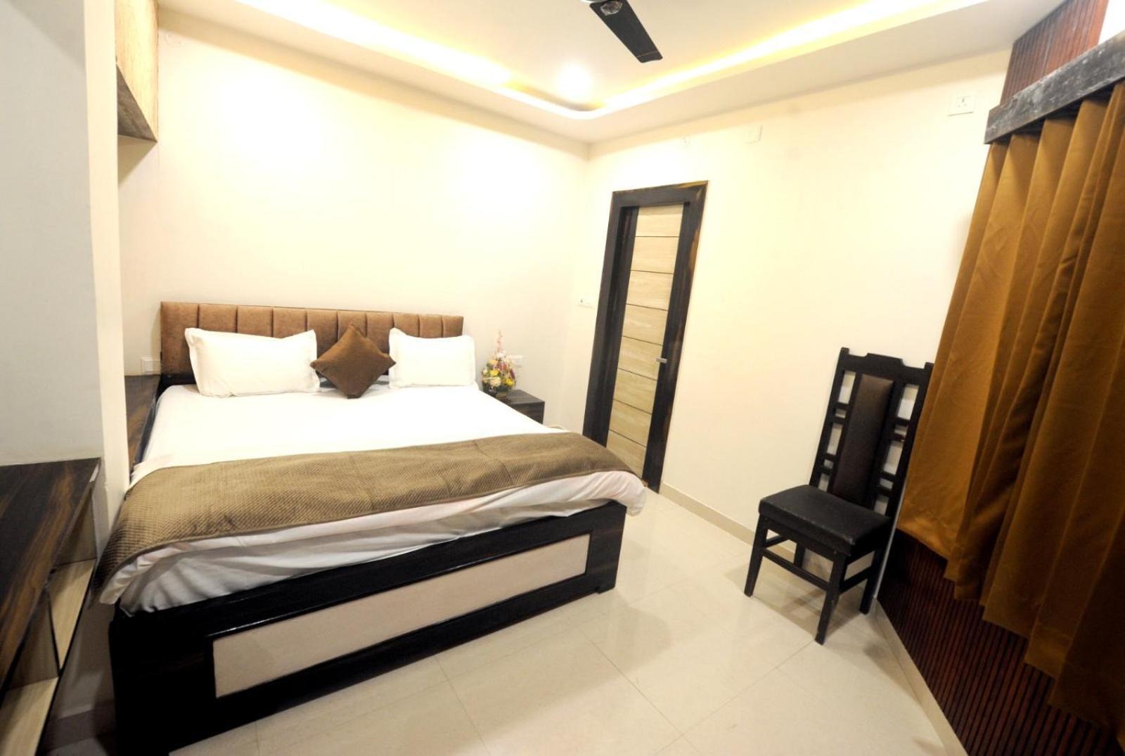 Golden Inn Prayagraj Exterior foto